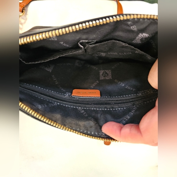 Anne Klein Small Zip Top Handbag - Picture 6 of 8